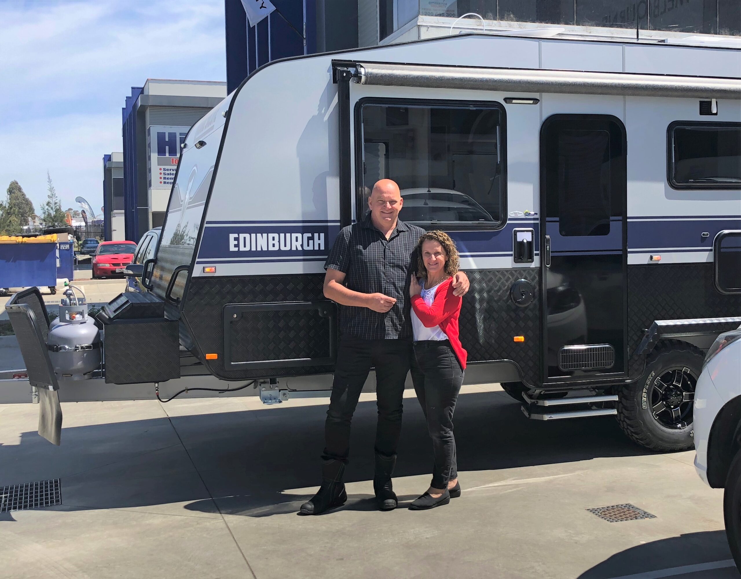 customer-handover-steve-and-anne | Melbourne City Caravans