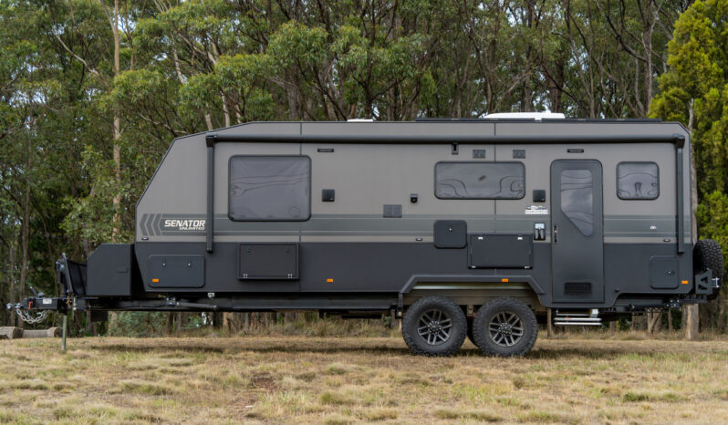 2026 Salute Senator Unlimited 22′ Off-Road full
