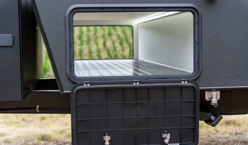 2026 Salute Senator Unlimited 22′ Off-Road full