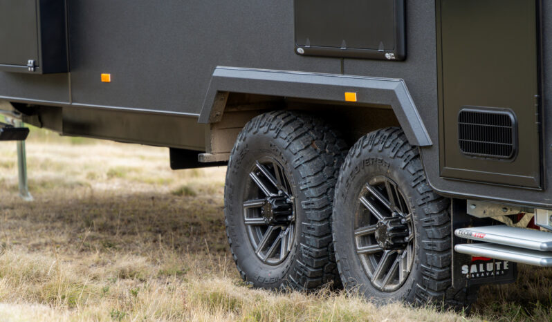2026 Salute Senator Unlimited 22′ Off-Road full
